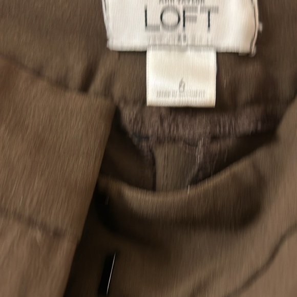 Women’s Ann Taylor Loft dress pants. - Picture 2 of 3
